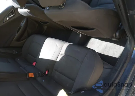 2019 Chevrolet Malibu Lt из США, поврежденный, VIN 1G1ZD5ST3KF174041